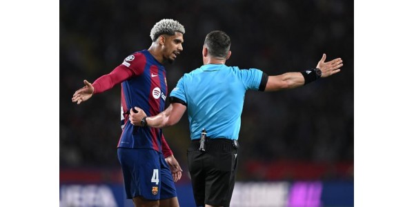 Le FC Barcelone a été battu par le Paris Saint-Germain au match retour Le FC Barcelone a été battu par le Paris Saint-Germain au match retour